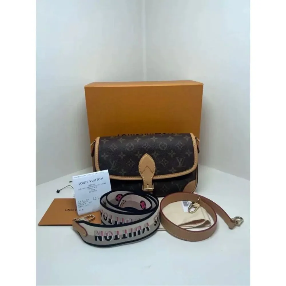 Louis Vuitton Women Pre-Loved Bag Very Good Condition